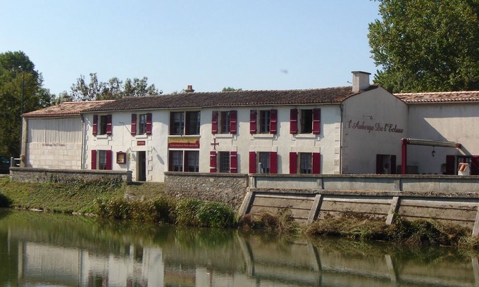 Coulon Bed & Breakfast | L'Auberge'Inn