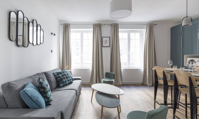 Intra Muros Apartment | L'AURORE - One Bedroom Apartment, Sleeps 4
