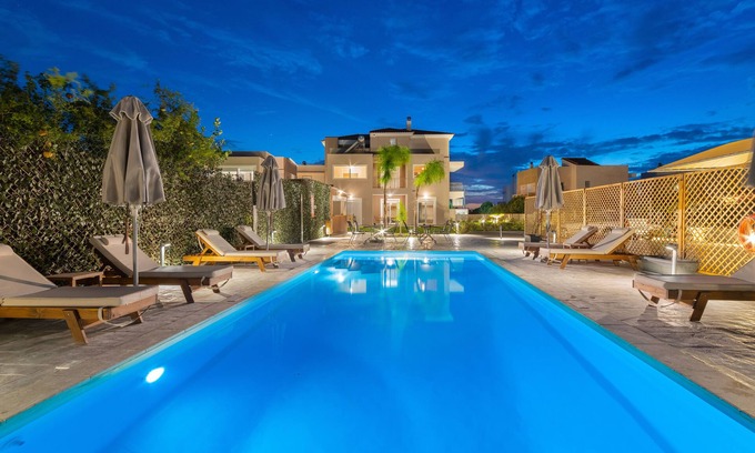 Petaloudes House | L&C Boutique Apartments