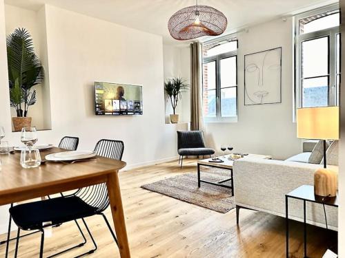 Henriville Apartment | L'Eclat Prestigieux : Quartier Henriville