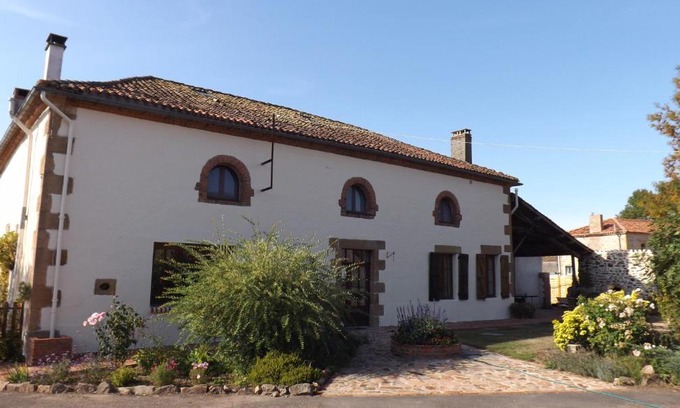 Charente Limousine Bed & Breakfast | L'Envers