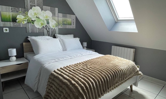 Les Hayes Bed & Breakfast | L'Escale Arc-en-Ciel: Country retreat at the gateway to the Loire Châteaux