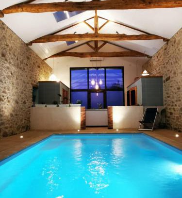 La Flocelliere House | L'Escale du Bocage Piscine couverte chauffée