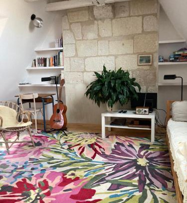 Old Town Apartment | L Escalier ROUGE