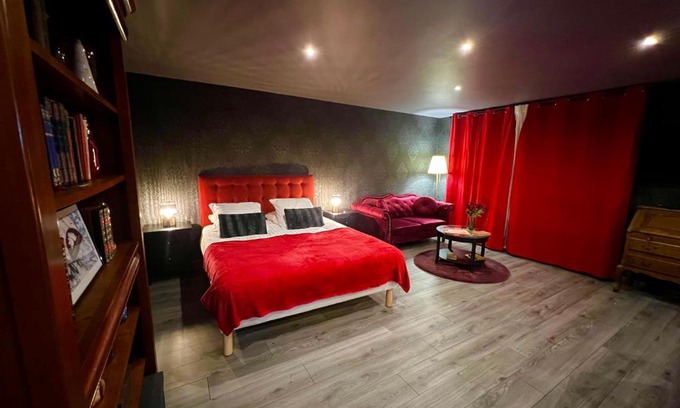 Calais City Center Apartment | L'Escape