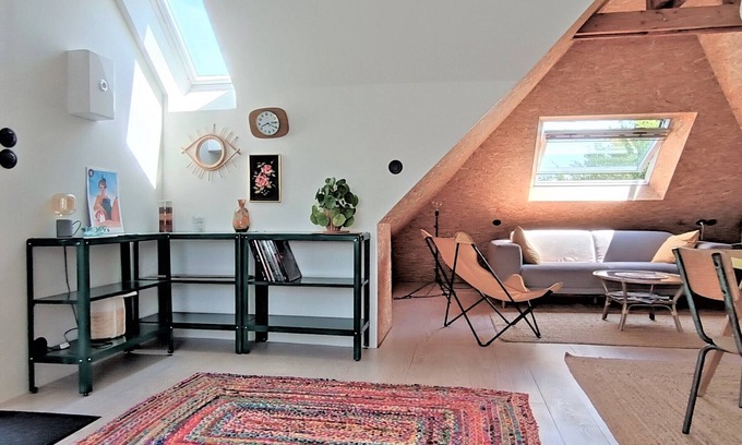 Plouharnel Apartment | L'Etage - Quiet, spacious and cozy studio, classified Furnished Tourism