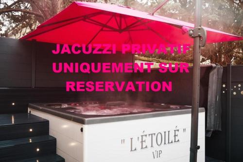 Troyes Apartment | L'Etoilé VIP AVEC JACUZZI