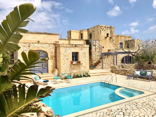 Ggantija House | L'Gharix Temple Retreat
