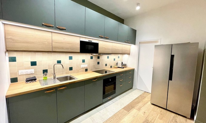 Nimes City Centre Apartment | L'Haussmann' Nîmes, downtown