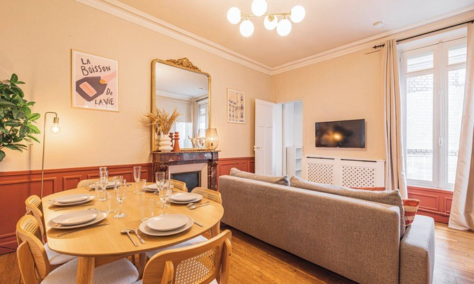 Reims Apartment | L'haussmannien - Spacious 4-bedroom - Centre Gare