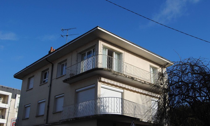 La Madeleine Apartment | "L'Immeuble", 4 rooms (88sqm), spacious, bright, High Speed Wifi ADSL
