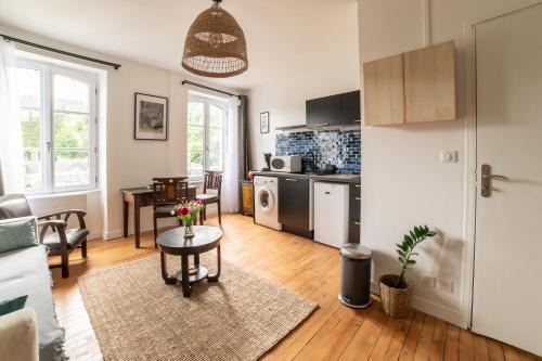 Morlaix Apartment | L'INDOCHINE