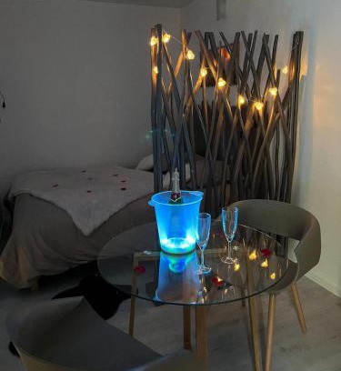Virsac Apartment | L'Instant Cocon Love Room Hébergement Insolite