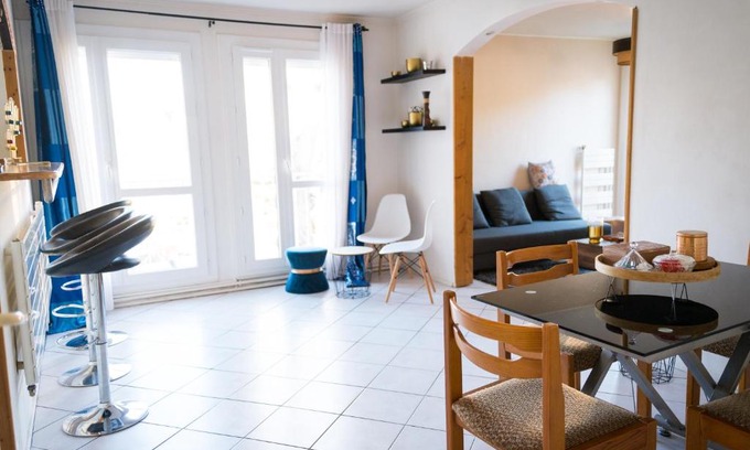 Roseraie Apartment | L' Oasis - Spacieux T3 Centre Ville - Gare à 8 mn