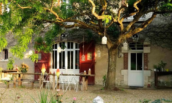 Veuzain-sur-Loire Bed & Breakfast | L'Onzaine