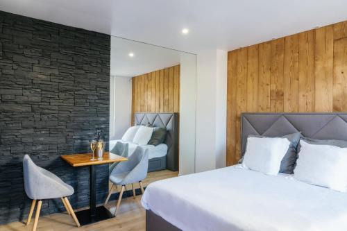 Bullion House | L'Oxalis villa (L'Osmanthus), Logement avec balnéothérapie privée