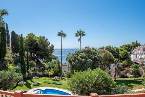 Urbanizacion Ladera del Mar Apartment | La Amapola, A little oasis with sea view, 200 meters from the beach.