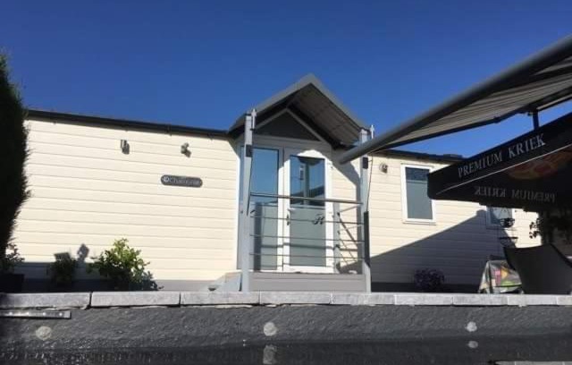 Froidchapelle Apartment | La Baie des Lacs