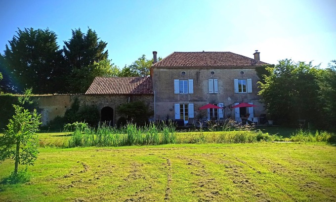 Moussac House | La Barbarde - Grande demeure au charme authentique
