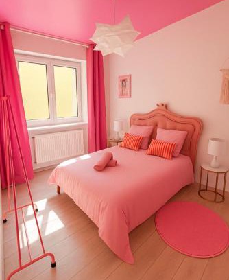 La Celle-sous-Gouzon Apartment | La Barbie Dreamhouse - plein centre - 8 guests