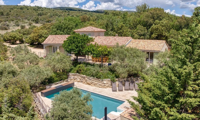 Lioux Villa | La Bastide d'Eloise - Lioux - Ideal for families