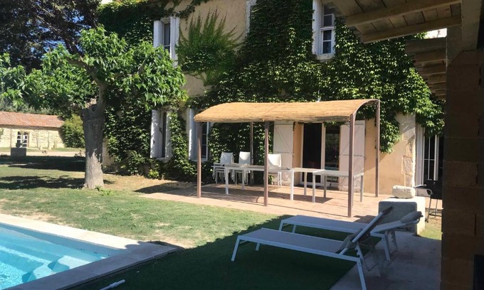Saint-Gilles Villa | La Bastide Plein Sud de Marignan