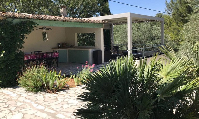 Les 3 Ponts House | La Bastide Provençale