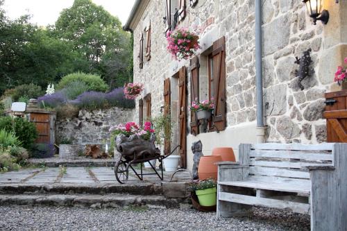 Saint-Priest-des-Champs Bed & Breakfast | La Belle Âme