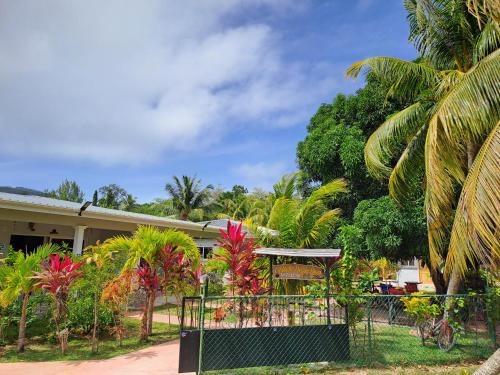 La Digue Apartment | La Belle Digue Don