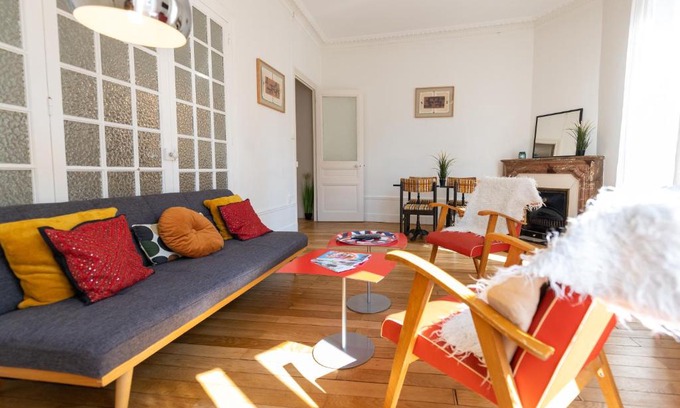 Jacquard - Prefecture Apartment | La Bohème, appartement chaleureux et décoré avec goût