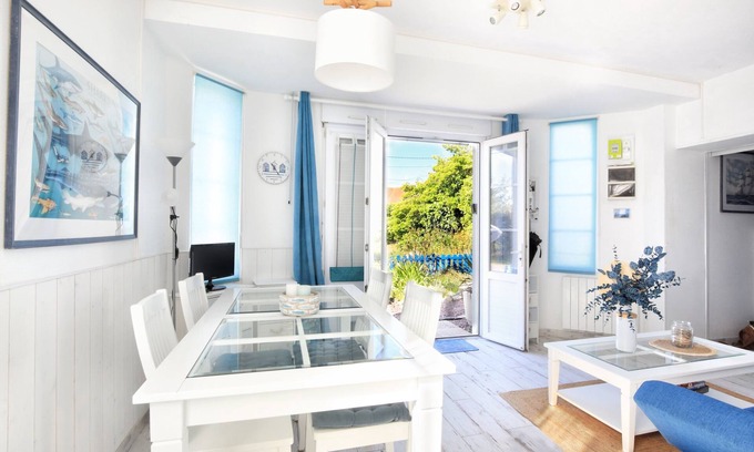 Barneville-Carteret Apartment | La Brise de Barneville - Appt proche plage