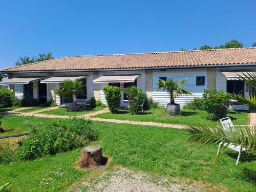 Saint-Seurin-de-Cadourne Bed & Breakfast | La Cadournaise