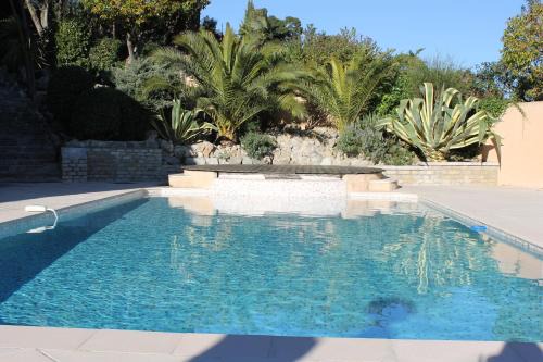 Mougins Bed & Breakfast | La Caladina