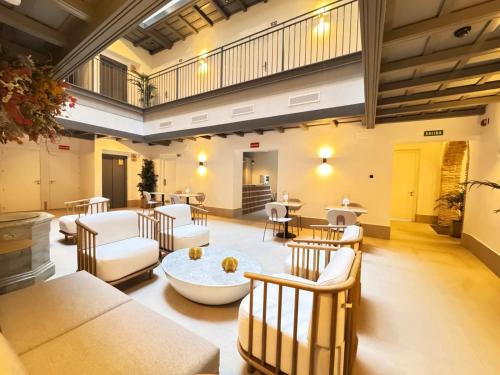 Old Town Hotel | La Caleta QE Hotels