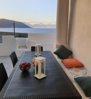 Acquacalda House | La Campanella Lipari