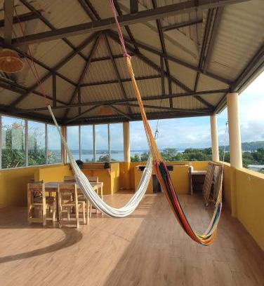 Flores Hostel | La Casa Colorada