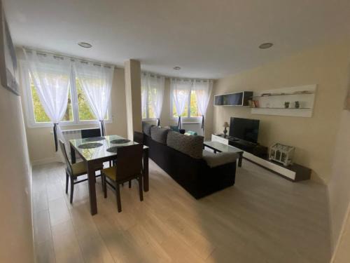 Ponferrada Apartment | La casa de las Flores