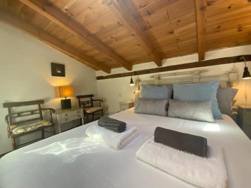 Arenas de San Pedro House | 'La Casa de LoLa' casita de cuento con vistas
