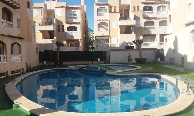 Torrevieja Apartment | La Casa De Mi Madre - 2 bed flat in the heart of Torrevieja