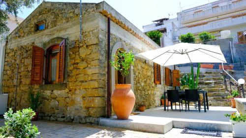 Capo d'Orlando House | La Casa dei due Ulivi