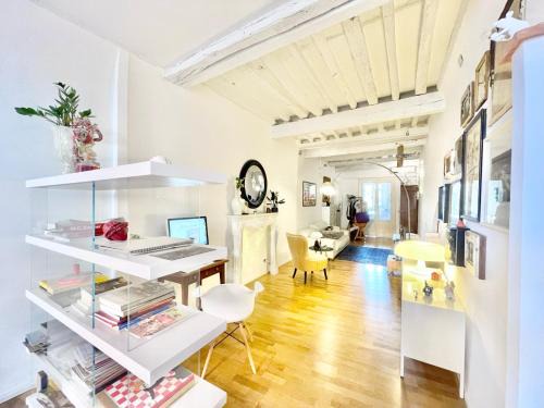 Lucca Historical Center Apartment | La Casa Del Pesce - Within the Historical Walls of Lucca