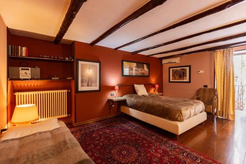 Quartieri Spagnoli Apartment | La casa del Principe a Colori