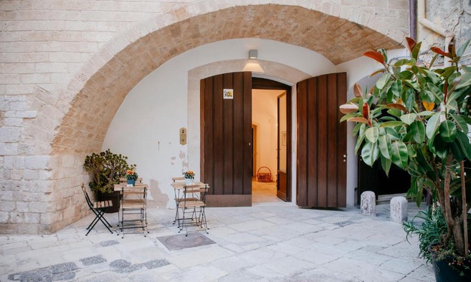 Bari City Centre Bed & Breakfast | La Casa di Flora