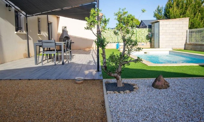 Homps Villa | La casa du Lac YourHostHelper