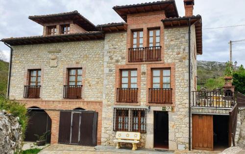 Puente Nuevo House | La Casa Grande de Cabrales I