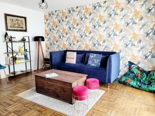 Monplaisir Apartment | La Casa Jungle, 3 bedrooms, Angers