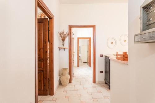 Scano di Montiferro House | La Casa Rosa Di Rita E Franco