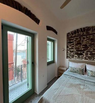 Ano Siros Apartment | La Casa Verde