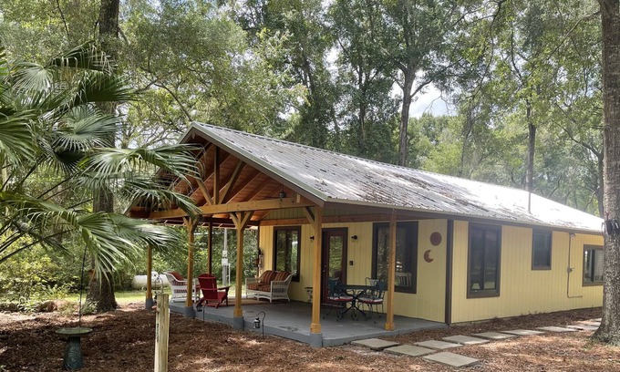 Trenton Cottage | "La Casita" A Country Cottage Retreat