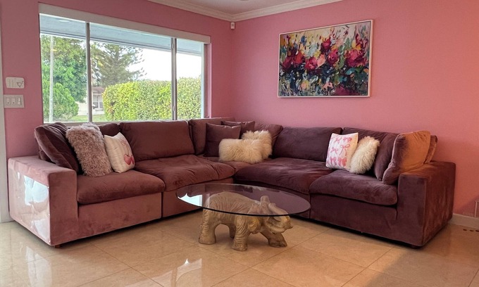Boulevard Heights House | La Casita de Bere - 3BR house with pool in Hollywood.